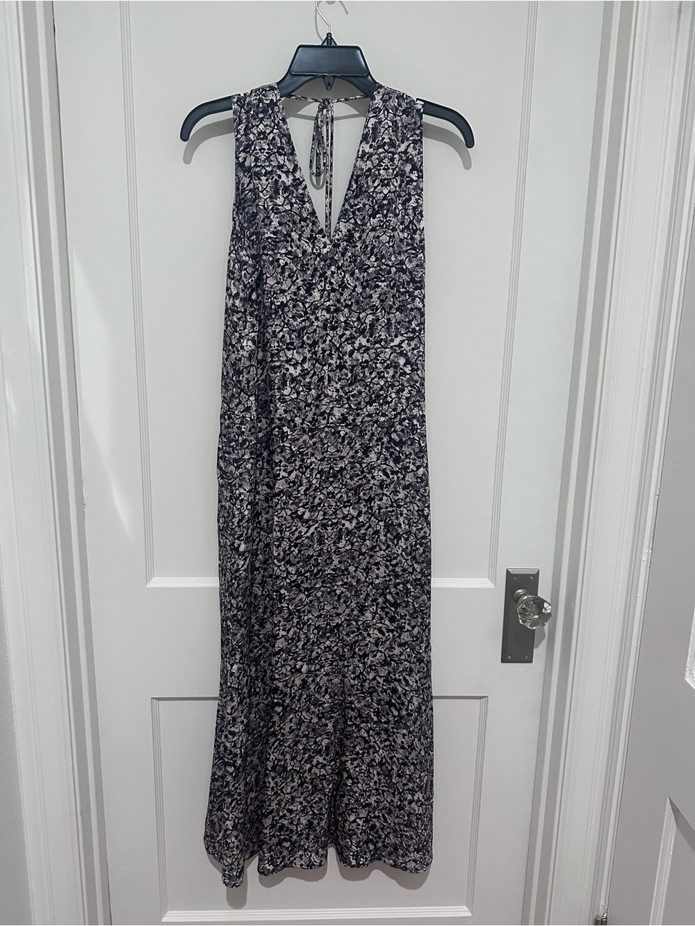NWT Everlane Sleeveless V-Neck Maxi Dress in Black & White Floral- Size S